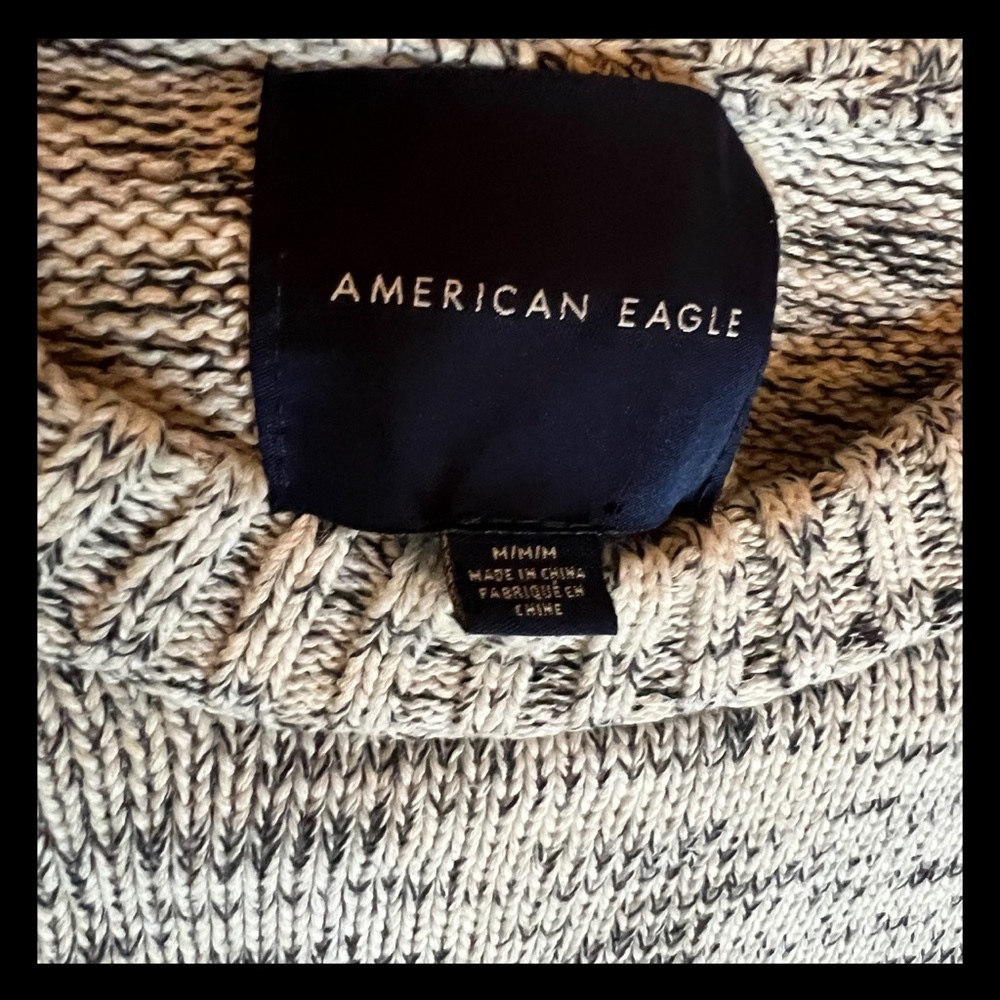 American eagle Men’s Preppy Collegiate Scholar Ombré 💯% Cotton Sweater Sz Med - Picture 13 of 13